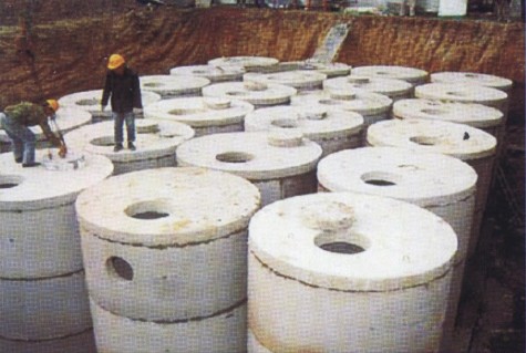 化粪池